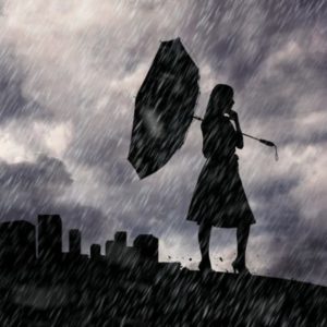 wandbild-silhouette-im-regen-menschen-schwarz-weiss