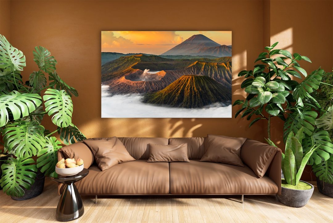 wandbild-vulkan-mit-nebel-bei-sonnenuntergang-natur-landschaft-wohnzimmer-min