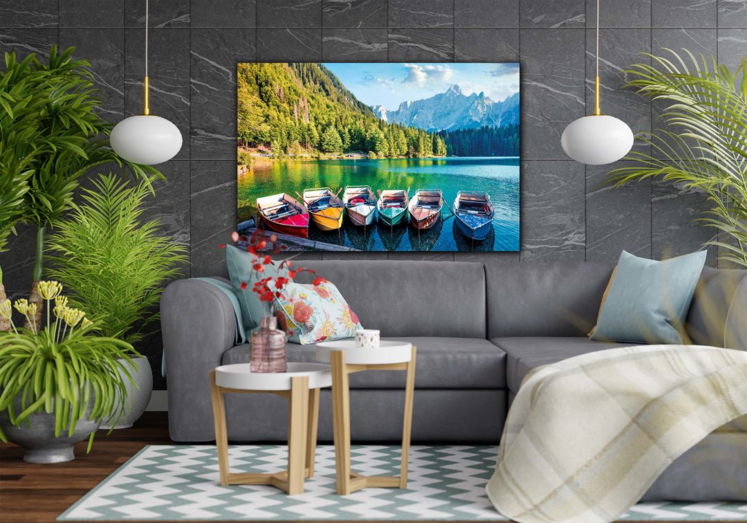 Wandbild Bunte Boote im Wohnzimmer, Natur & Landschaft